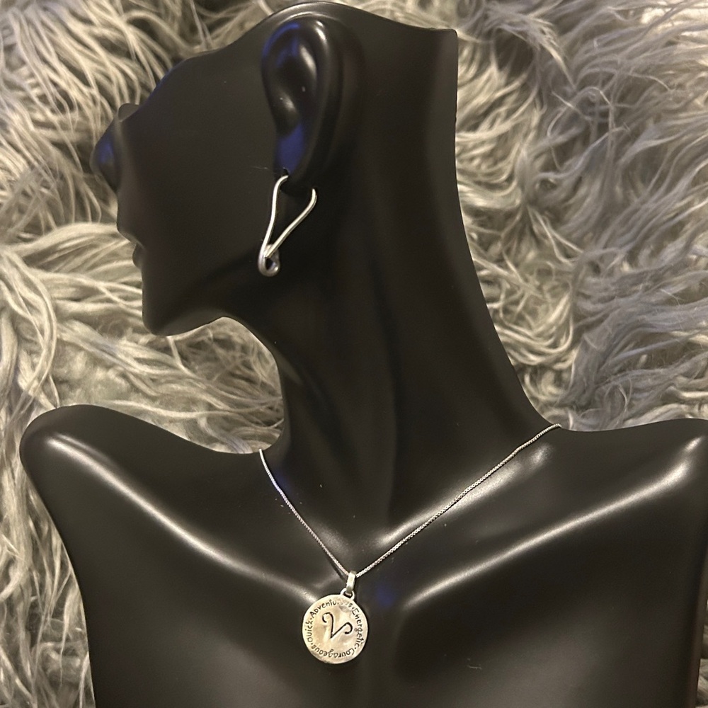 LARocks Stealing Silver Round ARIES Zodiac Sign Pendant Necklace